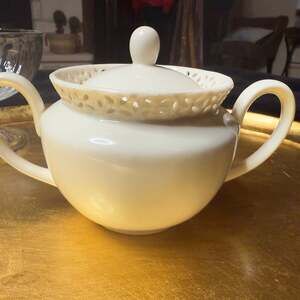 I. GODINGER & Co. SUGAR BOWL W/LID CREAM LACE PIERCED BORDER Vintage